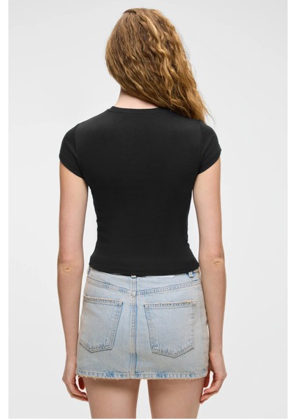 HOPEWELL Kadın Yuvarlak Yaka Örme Slim Fit Siyah T-Shirt indirimleri