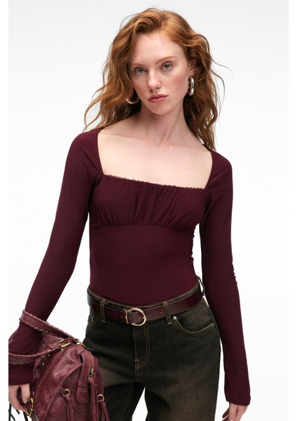 SILIVRA Kadın Havuz Yakalı Esnek Kumaşlı Slim Fit Bordo Bluz fırsatları