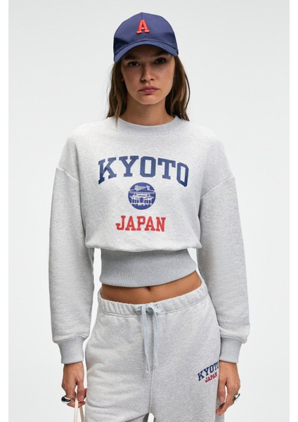 SORELLIA Kadın Bisiklet Yaka Üzerine Oturan Beli Korseli Baskılı Regular Grimelanj Sweatshirt