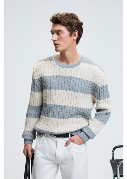 BRAID Erkek Yuvarlak Yaka Saç Örgü Desenli Regular Fit Grimelanj - Bej Kazak modelleri