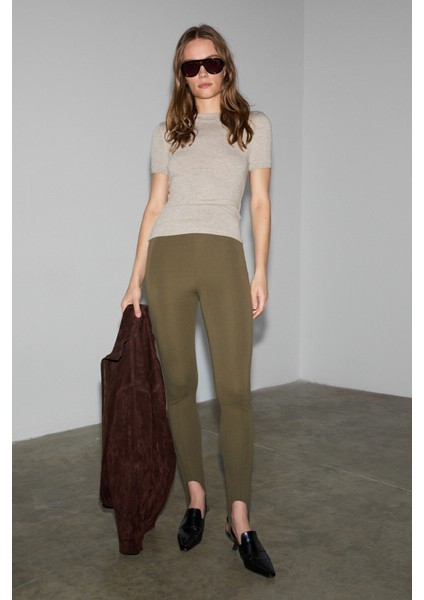 RYSANNE Kadın Esnek Kumaşlı Slim Fit Paçası Lastik Detaylı Haki Pantolon fırsatları