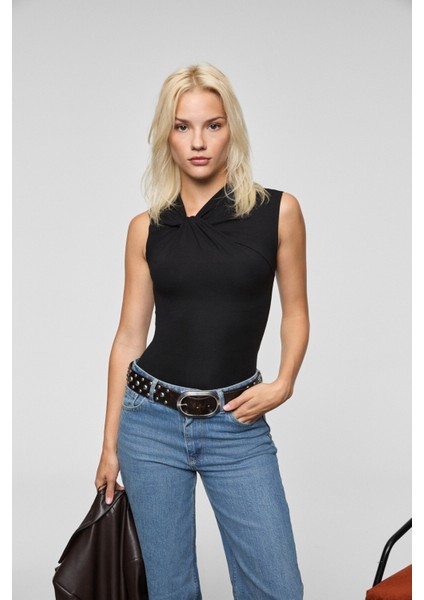 ORILENNA Kadın Önü Düğüm Detaylı Vücudu Saran Sıfır Kollu Slim Fit Siyah Bluz fiyatları
