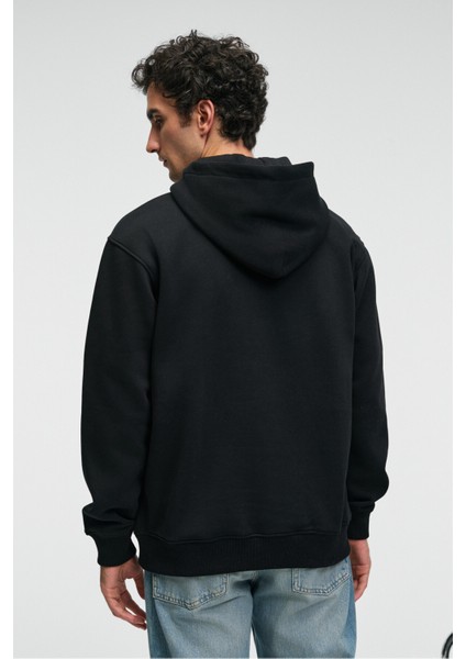 JUSTUS Erkek Kapüşonlu Kanguru Cepli Fermuar Yakalı Siyah Sweatshirt