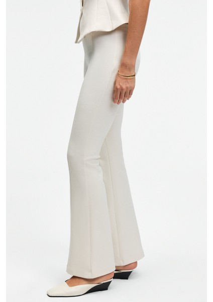 KALYYSIA Kadın Yüksek Bel Geniş Paçalı Slim Fit Ekru Pantolon modelleri