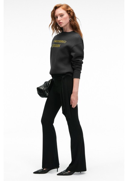 ISOLUNE Kadın Yaka Nakış Detaylı Oversize Bisiklet Yaka Antrasit Sweatshirt indirimleri