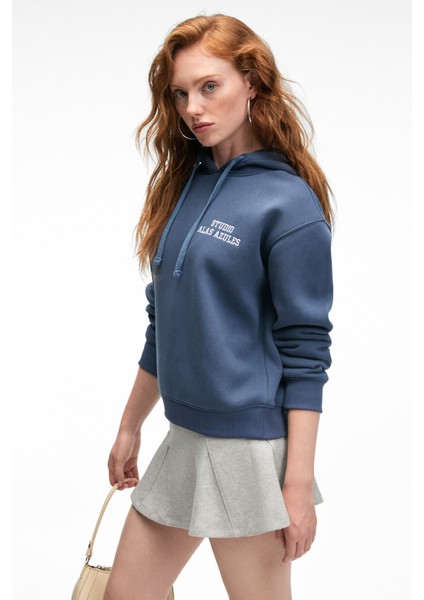 SLOPANE Kadın Rahat Kesim Kapüşonlu Baskılı Lacivert Sweatshirt fırsatları