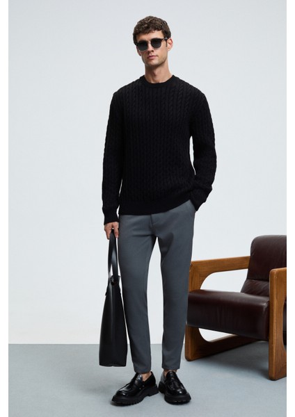 VINTLACE Erkek Yuvarlak Yaka Saç Örgü Desenli Regular Fit Triko Siyah Kazak