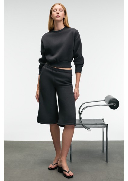 KARALIS Kadın Pamuklu Bisiklet Yaka Crop Antrasit Sweatshirt fiyatları