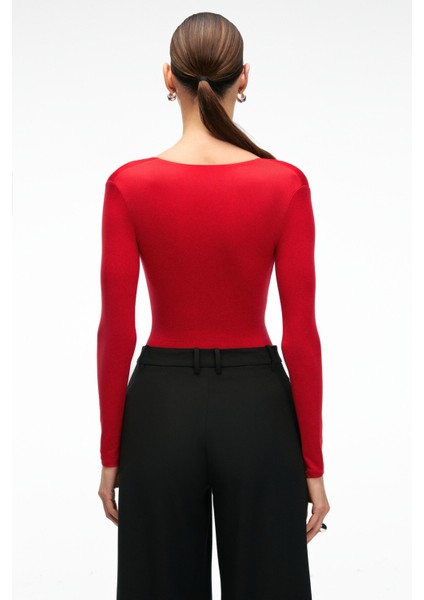 TEVRINE Kadın Kruvaze Yakalı Esnek Kumaşlı Uzun Kollu Çıtçıt Kapamalı Slim Fit Kırmızı Bluz indirimleri