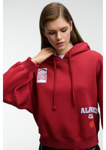 RHOVARA Kadın Oversize Kapüşonlu Baskı ve Nakış Detaylı Kırmızı Sweatshirt modelleri
