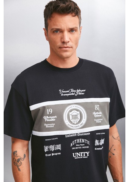 GIO Erkek %100 Pamuk Kısa Kollu Bisiklet Yaka Önü Baskılı Oversize Siyah T-Shirt modelleri