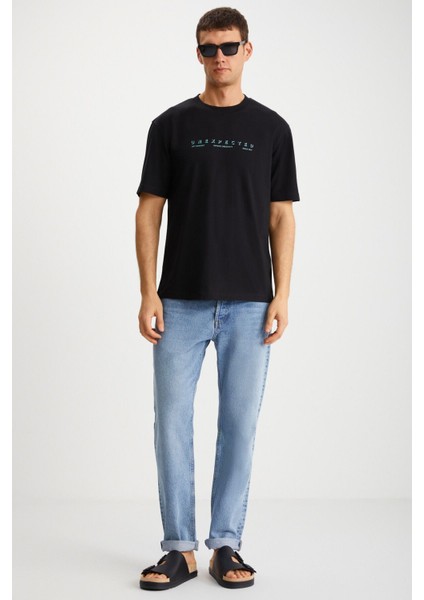 KINGSLEY Erkek %100 Pamuk Baskılı Kısa Kollu Regular Fit Siyah T-Shirt fiyatları
