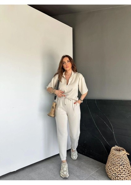 Gri Yaka ve Paçası Fermuarlı Takım