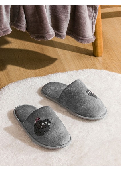 Yeni Sezon Kedi Nakışlı Kadın Ev Terliği