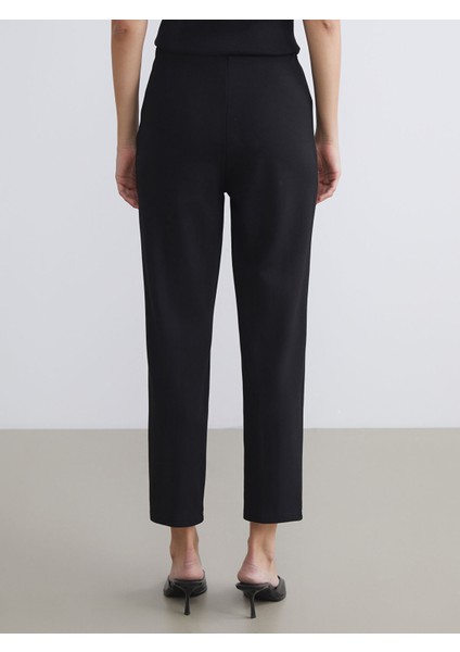 Yeni Sezon Dar Fit Kadın Pantolon fırsatları