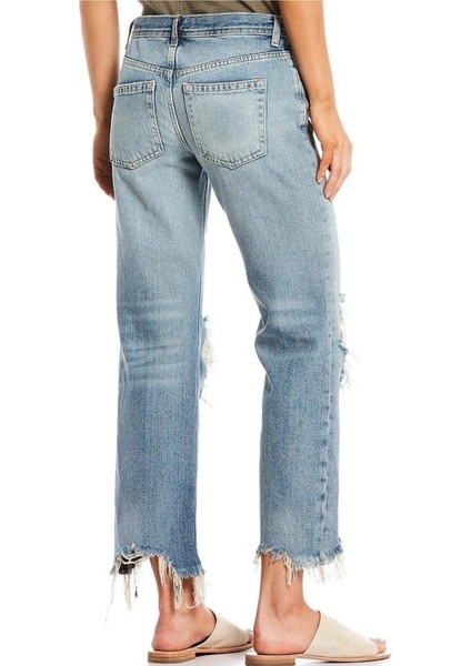 Yırtık Eskitilmiş Detaylı Boru Paça Kot Pantolon modelleri