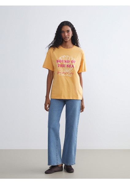 Yeni Sezon Bisiklet Yaka Baskılı Oversize Kadın Tişört fiyatları