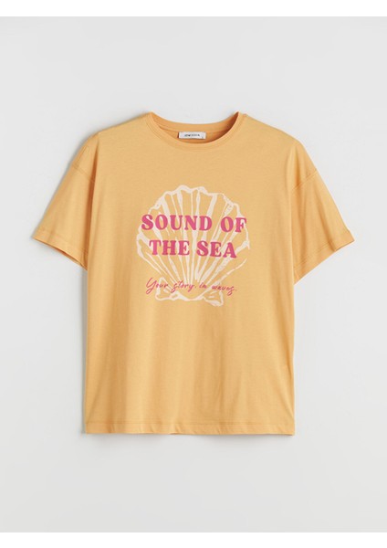 Yeni Sezon Bisiklet Yaka Baskılı Oversize Kadın Tişört indirimleri