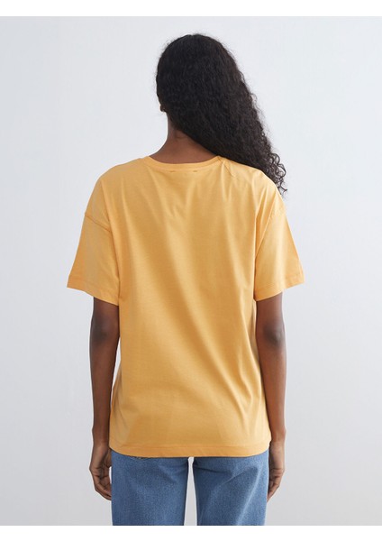 Yeni Sezon Bisiklet Yaka Baskılı Oversize Kadın Tişört fırsatları