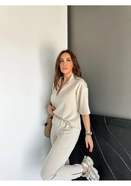 Gri Yaka ve Paçası Fermuarlı Takım indirimleri