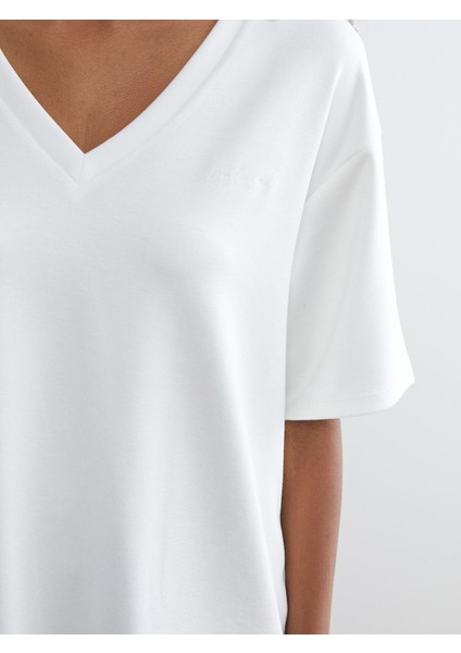 Yeni Sezon V Yaka Kadın Tişört modelleri