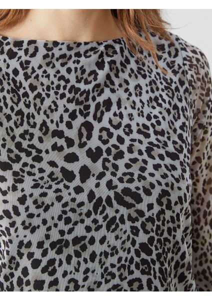 Yeni Sezon Kayık Yaka Leopar Desenli Kadın Bluz modelleri