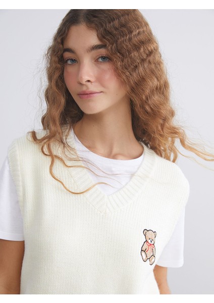 Yeni Sezon V Yaka Ayı Nakışlı Kadın Triko Süveter