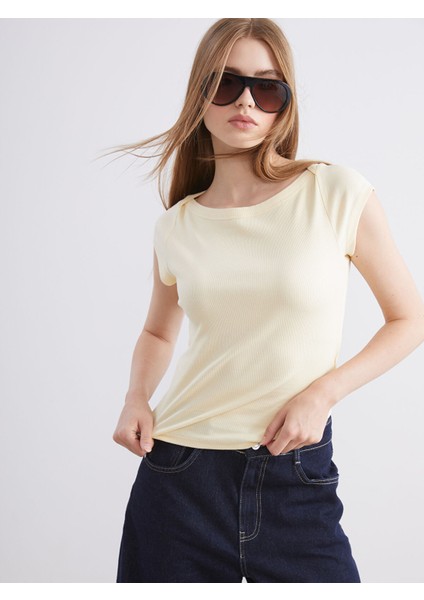 Yeni Sezon Kayık Yaka Kadın Tişört
