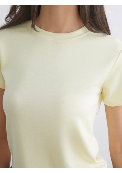 Yeni Sezon Bisiklet Yaka Kadın Tişört modelleri