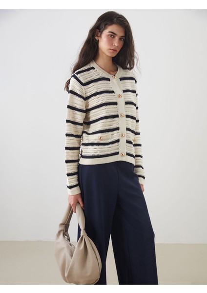 Yeni Sezon Bisiklet Yaka Çizgili Kadın Triko Hırka