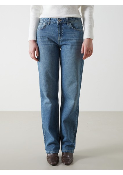 Yeni Sezon Straight Fit Kadın Jean Pantolon fiyatları