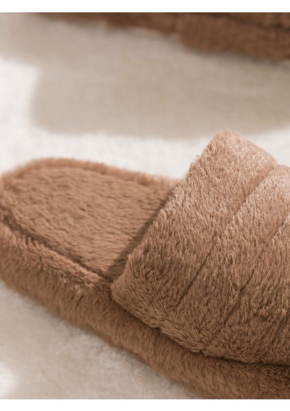 Yeni Sezon Kadın Pelüş Ev Terliği modelleri