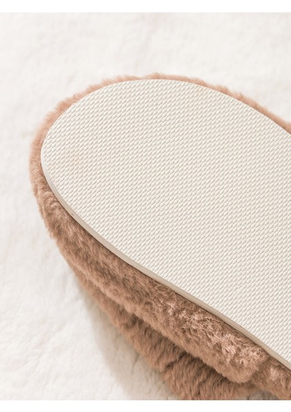 Yeni Sezon Kadın Pelüş Ev Terliği indirimleri