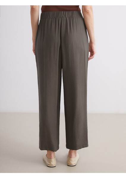 Yeni Sezon Beli Lastikli Kadın Pantolon indirimleri