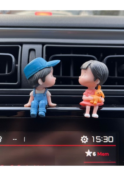 Çalıkaksesuar Araba Içi Torpido Üstü Sevimli Oturan Çift Dekorasyon Biblo Aksesuar Torpido Süsü