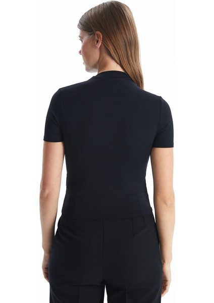 Yeni Sezon Dik Yaka Kadın Body fırsatları