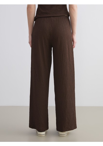 Yeni Sezon Beli Lastikli Dokulu Kadın Pantolon fırsatları