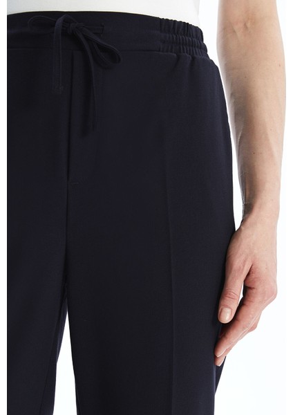 Yeni Sezon Kadın Beli Lastikli Düz Pantolon modelleri