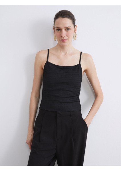 Yeni Sezon Kare Yaka Dokulu Askılı Kadın Atlet