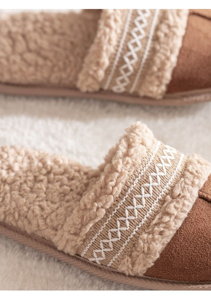 Yeni Sezon Süet Görünümlü Kadın Ev Terliği modelleri