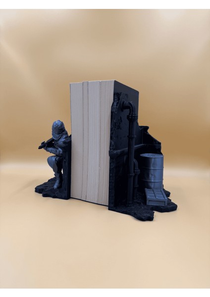 Siyah Barikat-Asker Kitap Standı / Verslab Print