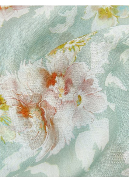 Yeni Sezon Desenli Kadın Şal modelleri