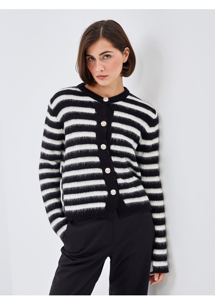 Yeni Sezon Bisiklet Yaka Çizgili Kadın Triko Hırka fiyatları