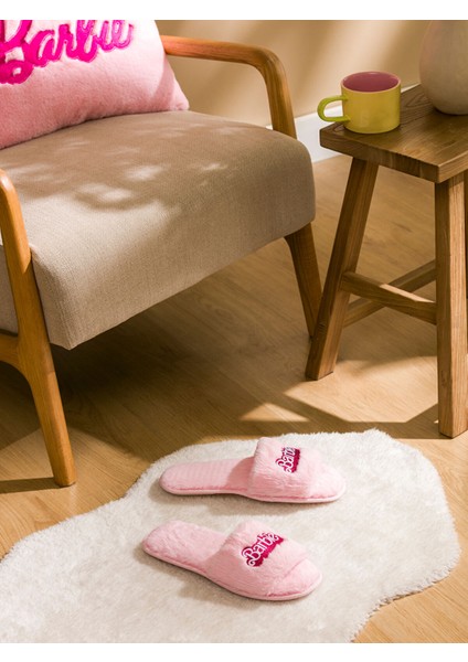 Yeni Sezon Barbie Nakışlı Pelüş Kadın Ev Terliği