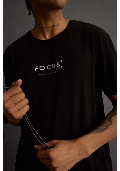 Fit Standart Fit Yumuşak Tuşe Bisiklet Yaka Baskılı Kısa Kollu Tişört C9268AX25AU modelleri