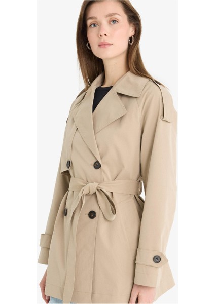 Regular Fit Kemerli Düğmeli Cepli Trençkot E8583AX25AU fırsatları