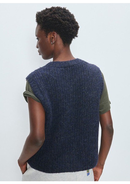 Lacivert Kadın Yuvarlak Yaka Standart Şişme Yelek EAST19MMH25NAVMO fırsatları