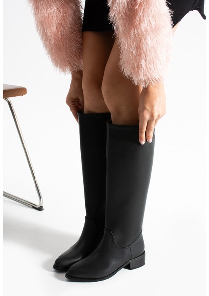 Eldon Siyah Mat Sivri Burun Kadın Kısa Topuklu Çizme