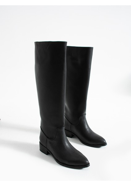 Eldon Siyah Mat Sivri Burun Kadın Kısa Topuklu Çizme
