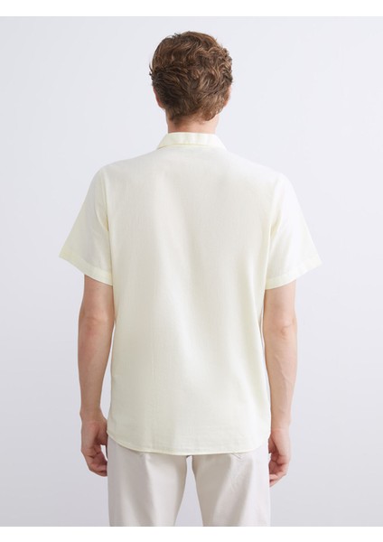 Yeni Sezon Regular Fit Kısa Kollu Poplin Erkek Gömlek fırsatları